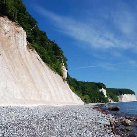 Schoene Ferienwohnungen Mit Kamin Im Ostseebad Sellin Esterno foto