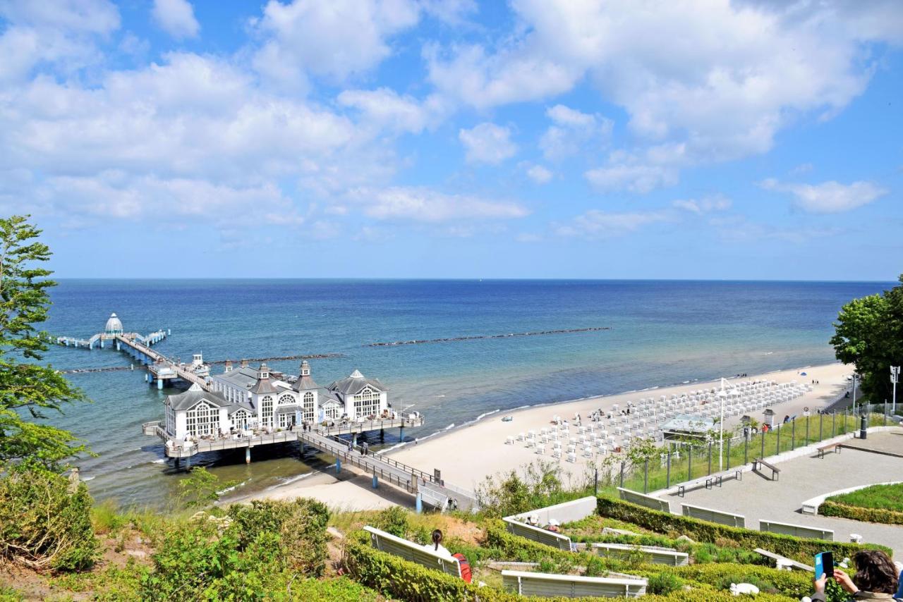 Schoene Ferienwohnungen Mit Kamin Im Ostseebad Sellin Esterno foto