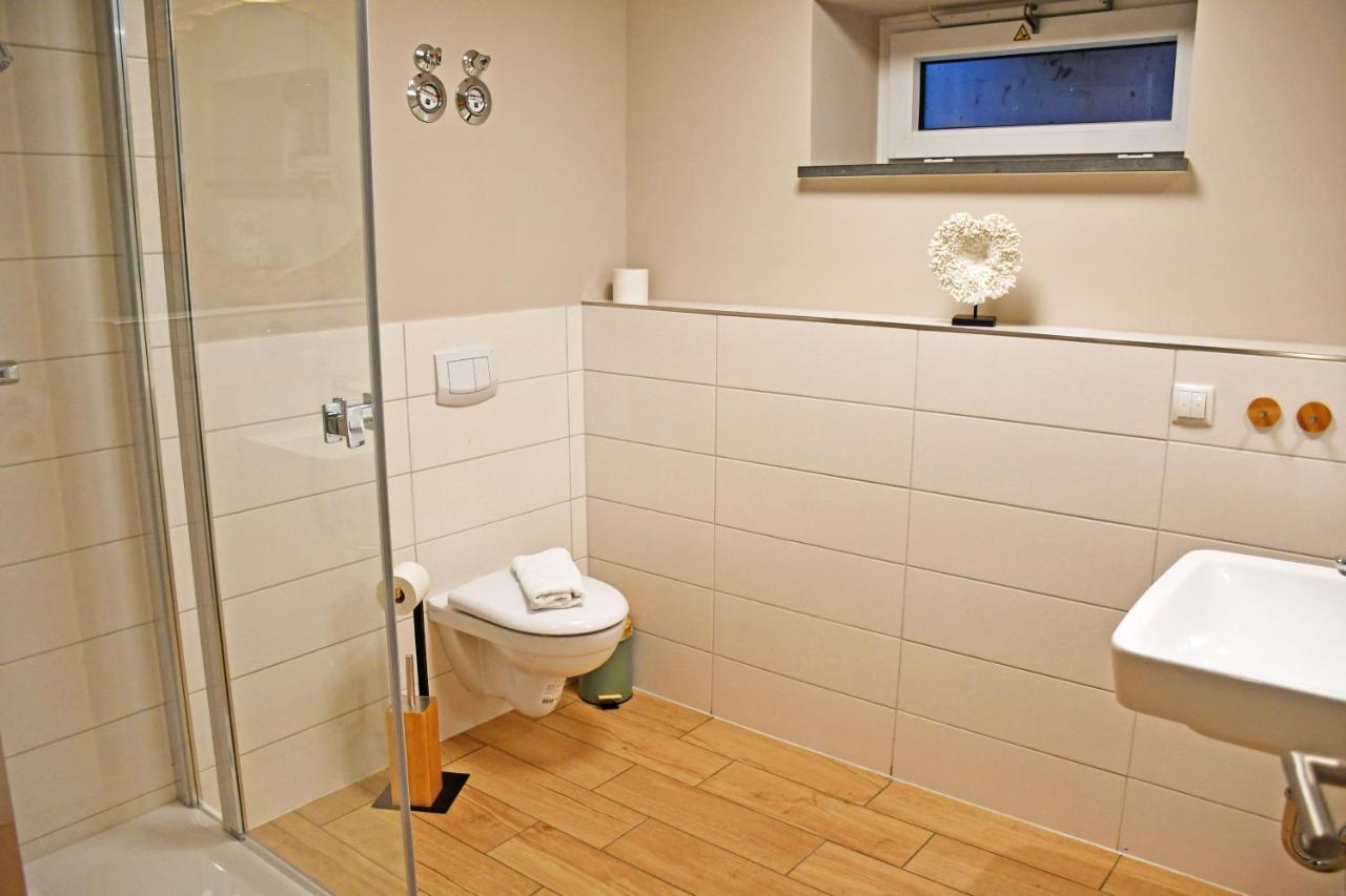 Schoene Ferienwohnungen Mit Kamin Im Ostseebad Sellin Esterno foto