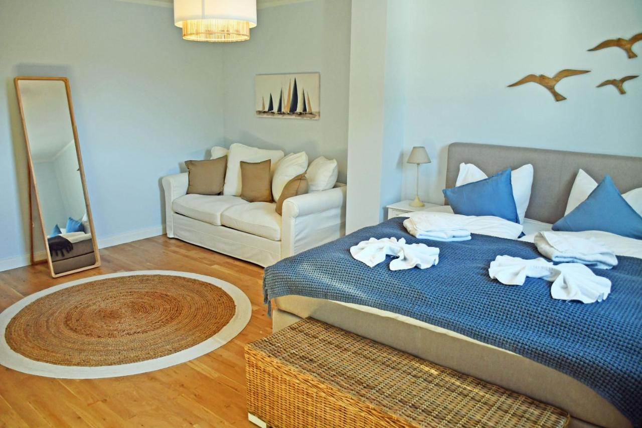 Schoene Ferienwohnungen Mit Kamin Im Ostseebad Sellin Esterno foto