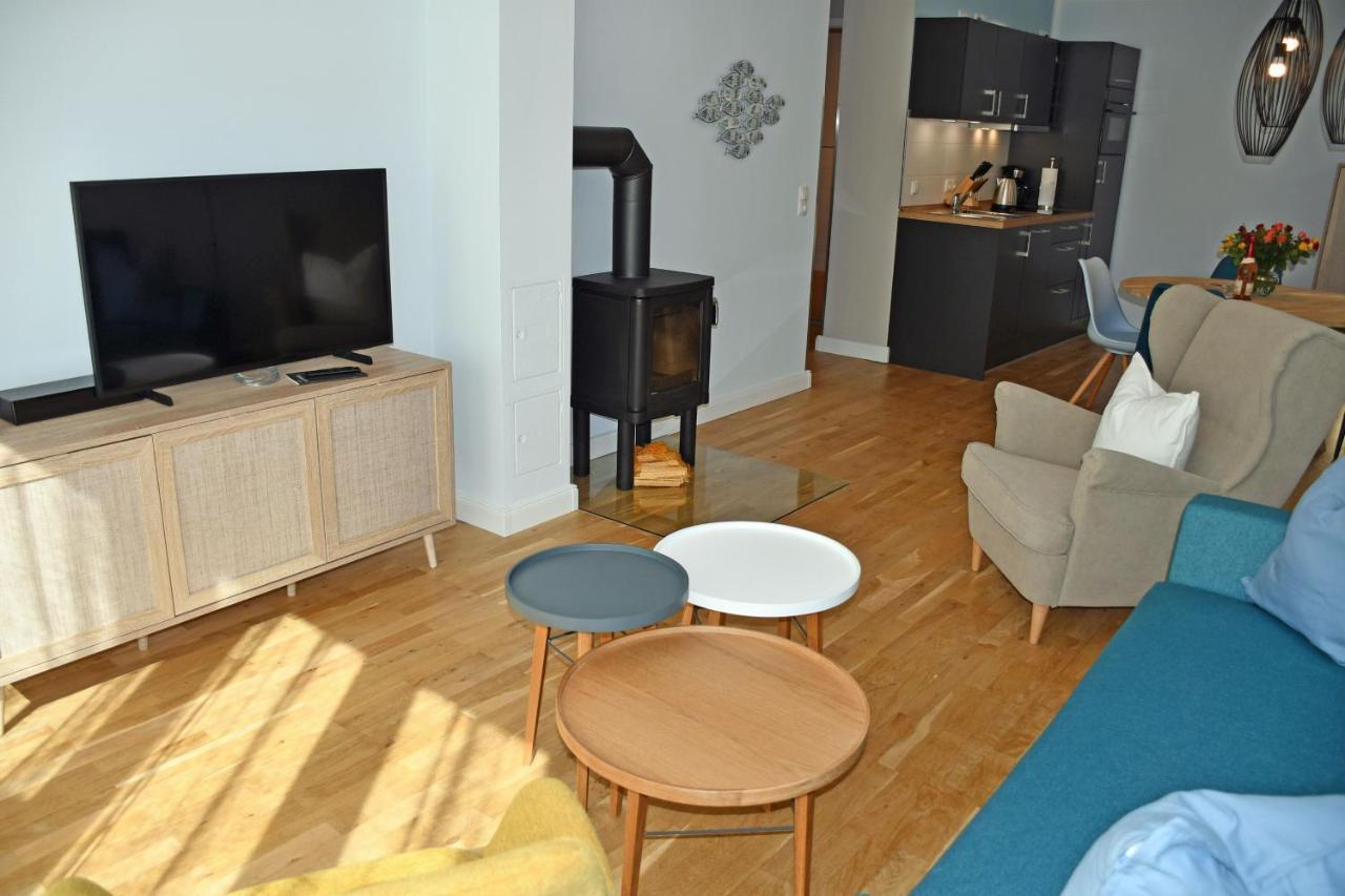 Schoene Ferienwohnungen Mit Kamin Im Ostseebad Sellin Esterno foto