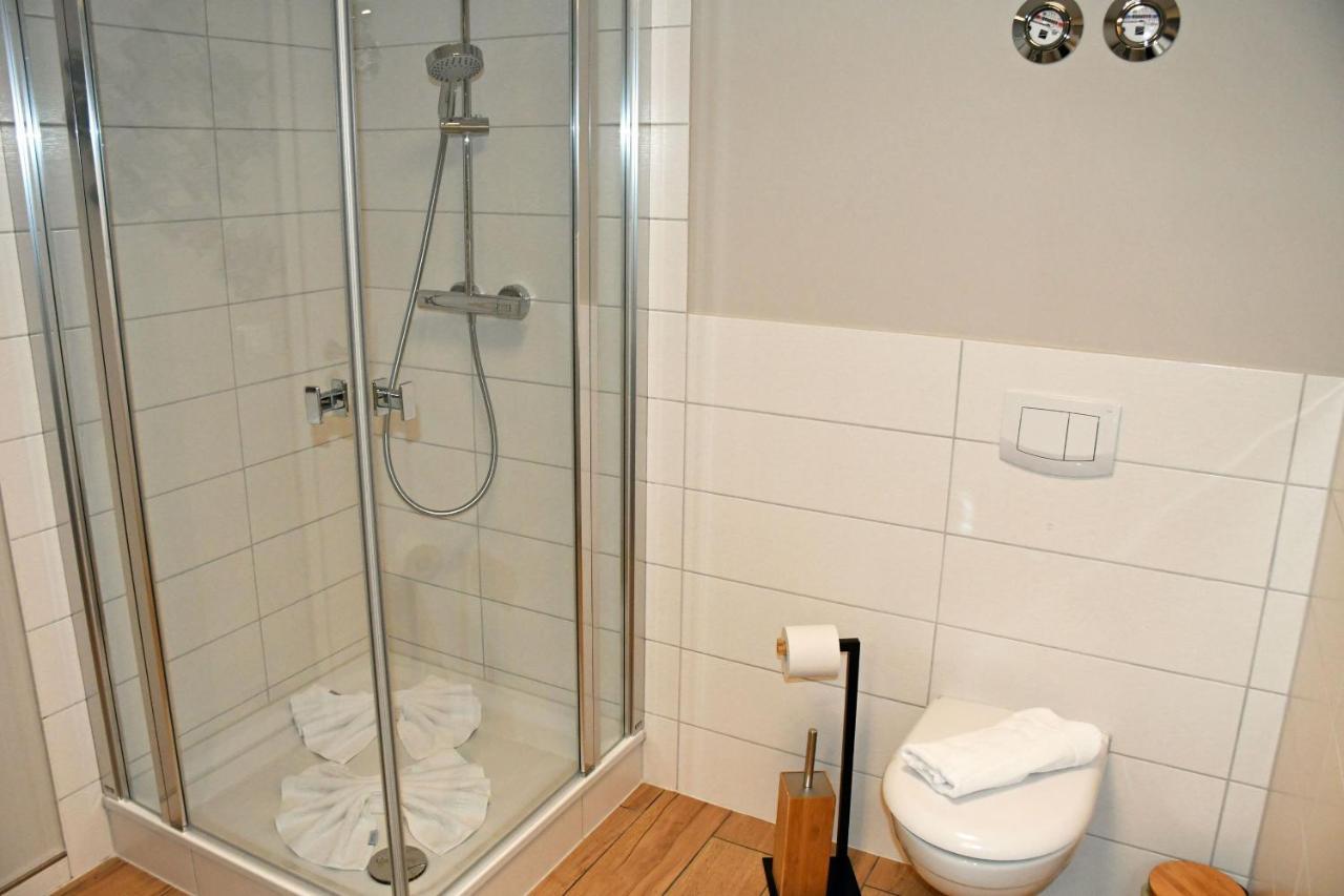 Schoene Ferienwohnungen Mit Kamin Im Ostseebad Sellin Esterno foto