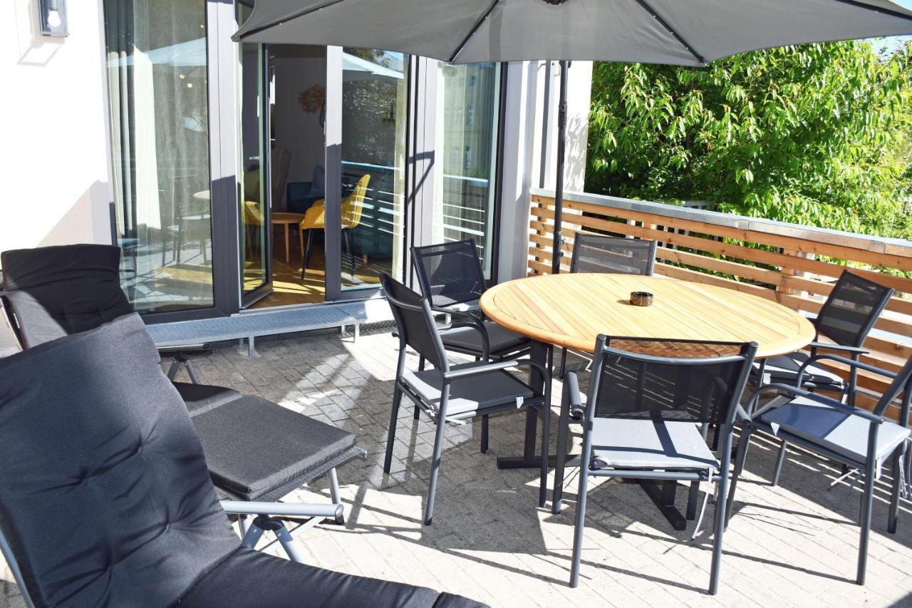 Schoene Ferienwohnungen Mit Kamin Im Ostseebad Sellin Esterno foto